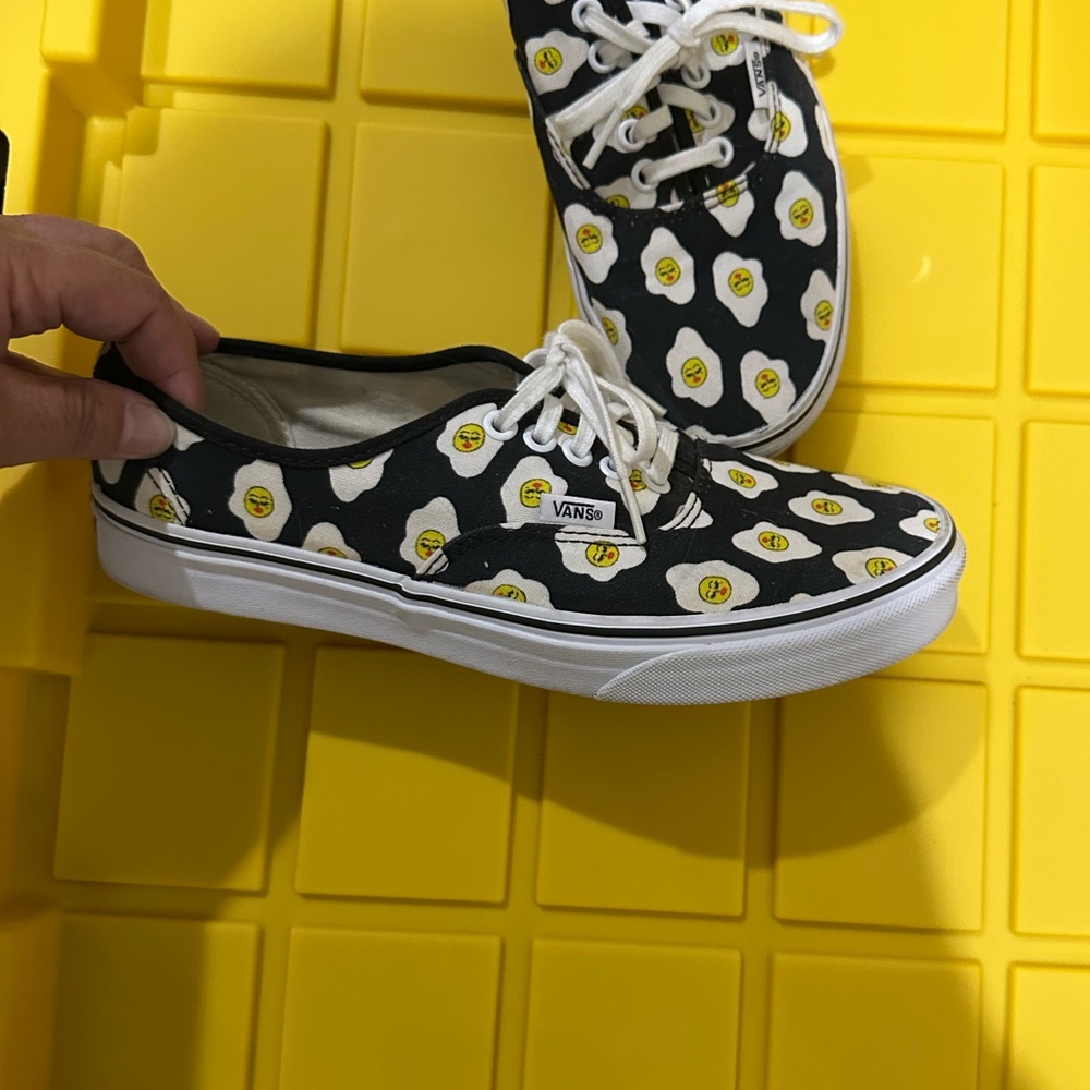 Audra Dandy Designer Vans - Picture 5 of 12